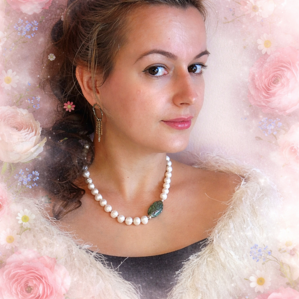 Neckles & pearls in silver