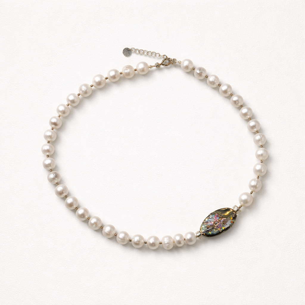 Neckles & pearls in silver