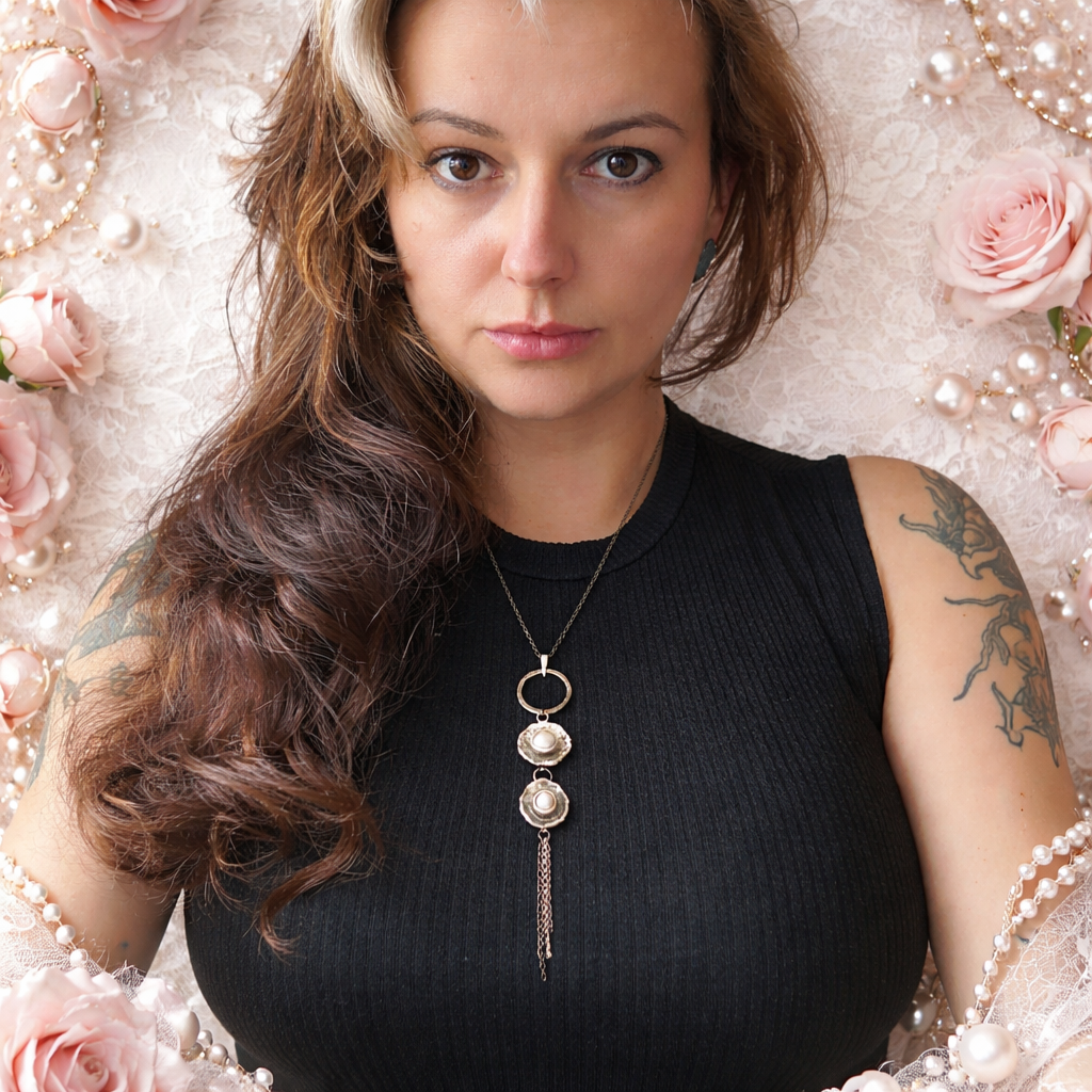 Pearls in flower necklace