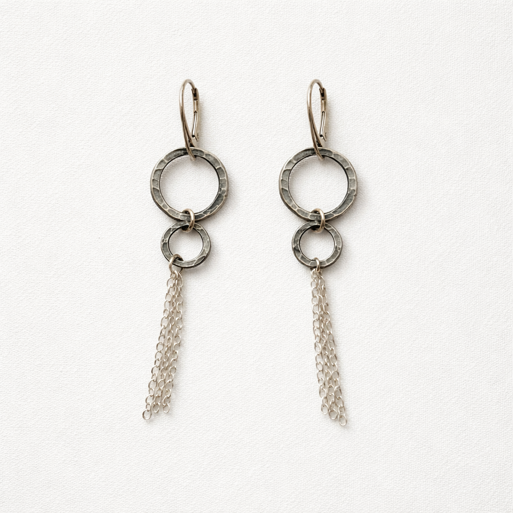 „OXA” oxidative silver earrings & chairs in silver